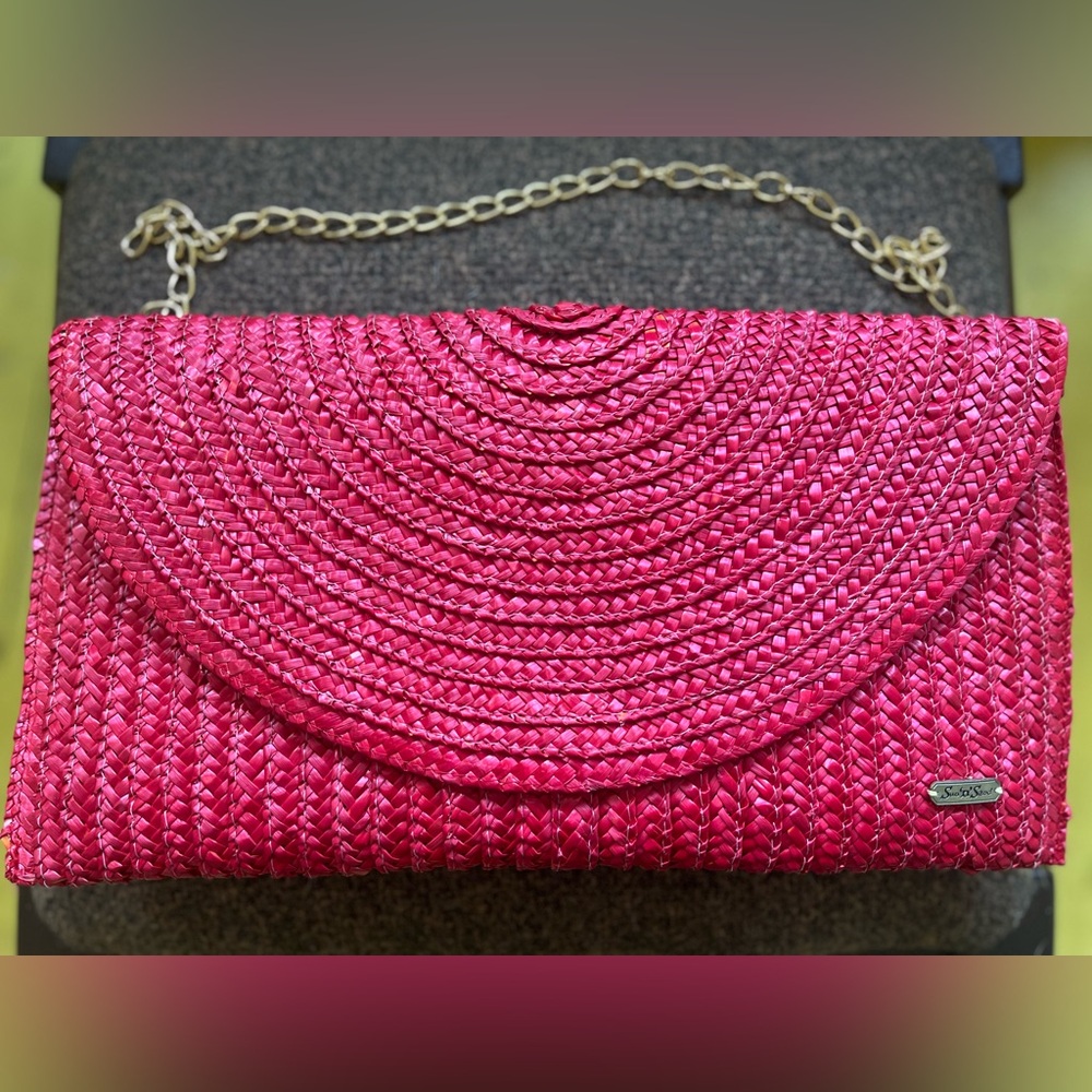 Chic Red Woven Shoulder Bag